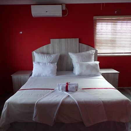 Khaya B&B Litha Park Кейптаун Екстериор снимка